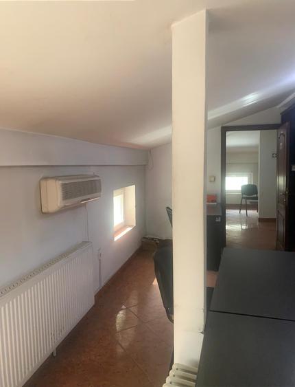 Vanzare  Cladire de  birouri  P+E1 teren 940mp