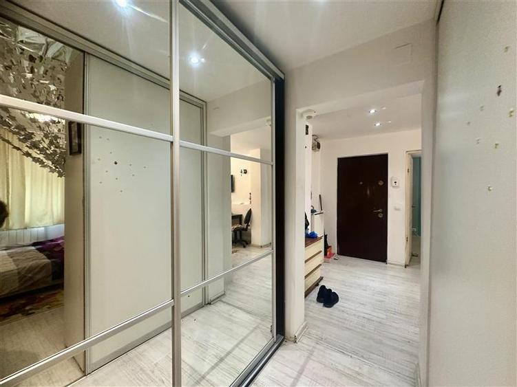 Apartament 3 camere de vanzare Centru - Sfantul Lazar