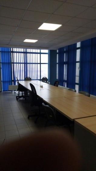 Proprietar, vand showroom, birouri, depozit S=831 mp teren 2.455 mp str. Bobalna