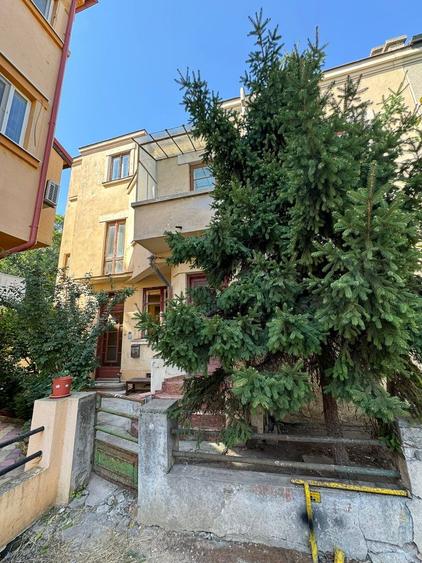 Casa tip Duplex | Zona Dorobanți | 7 Camere | P+1+2+M | Demisol