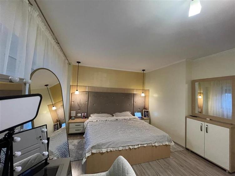 Apartament 3 camere de vanzare zona ultracentrala Tulcea