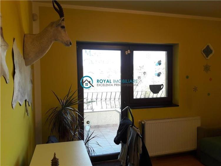 Royal Imobiliare - Vanzari Vile