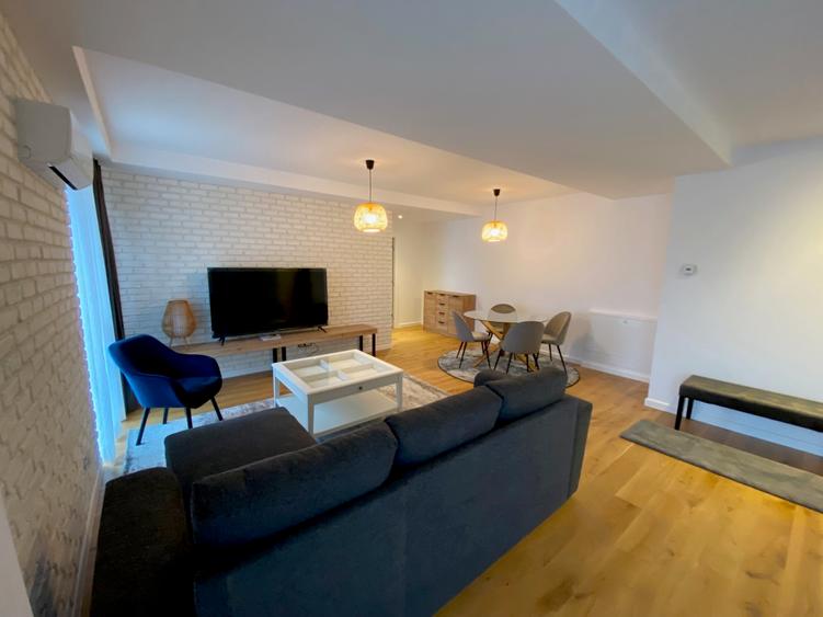 Apartament 3 camere mobilat// Petrom City