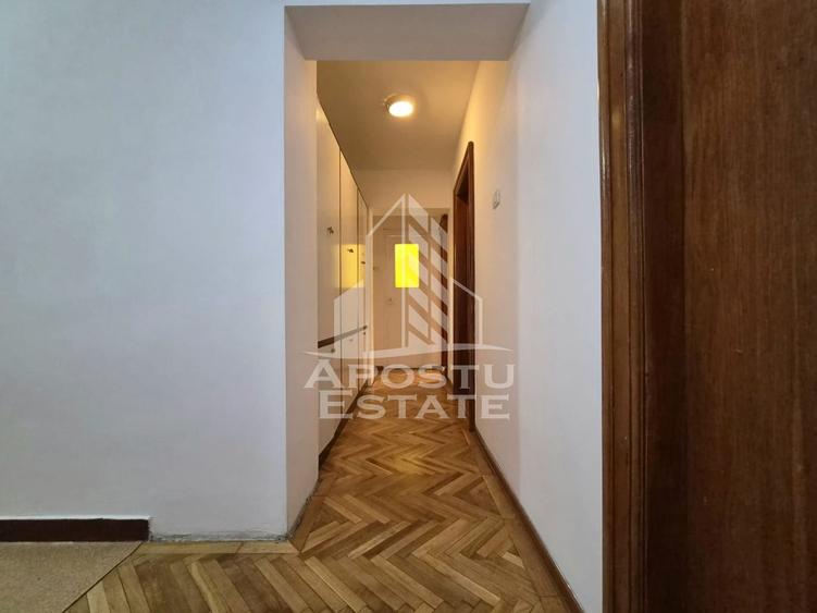 Apartament 4 camere,zona Malul Muresului
