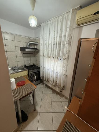 Garsonieră decomandata, 32 mp utili, zona Rovine