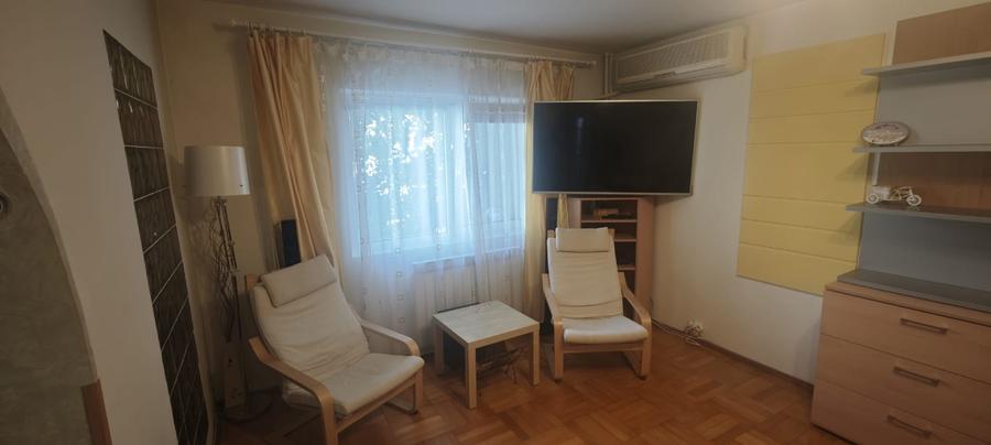 Închiriere apartament 3 camere
