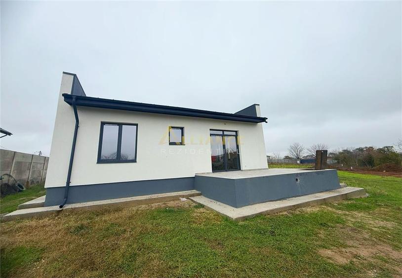 Casa moderna / 3 Camere / 2 Bai / Teren 378 mp