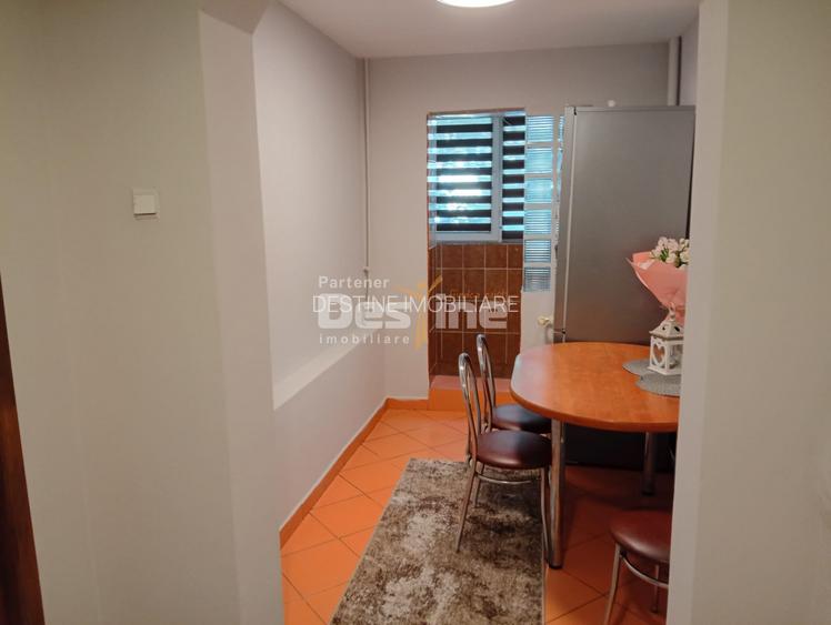 apartament 2 camere semi-decomandat, mobilat, cart. Valea Rosie - 6