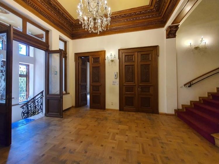 Vila 17 camere Piata Romana - Bd. Magheru