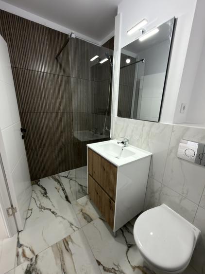 Apartament 2 Camere, 48 mp utili, semidecomandat, Etaj 3, Lift - Gheorghe Lazar