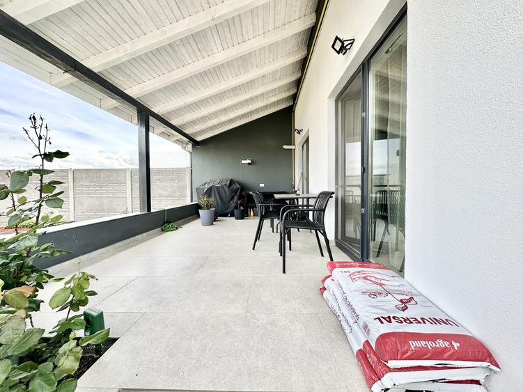 Casa tip duplex cu 4 camere si 356 mp teren in Mosnita