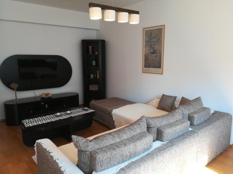 Iancu Nicolae: Apartament cu 3 camere renovat, ansamblu rezidential cu piscina