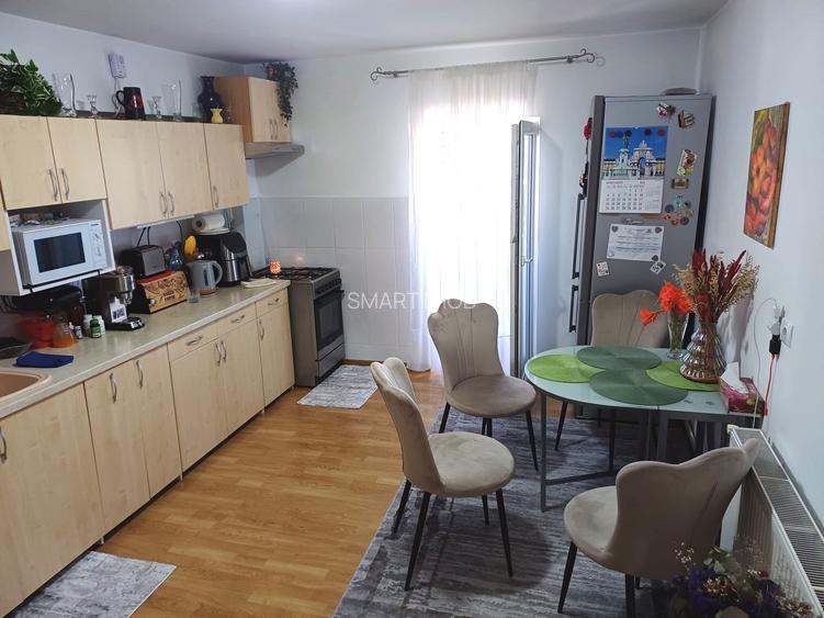 Apartament 2 camere 51mp -2 balcoane zona Spital Pret 60000eur neg - 2
