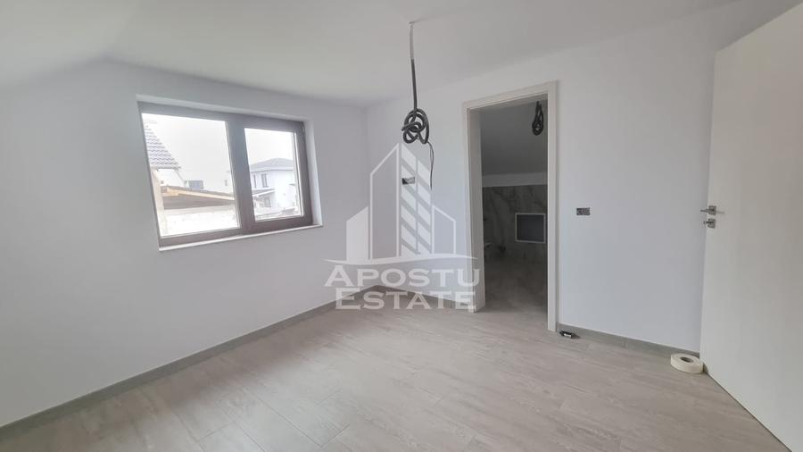 Casa individuala de vanzare cu 4 camere si garaj, Giarmata
