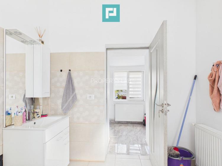 Casă individuală 3 camere,teren de 1500Mp Bătania