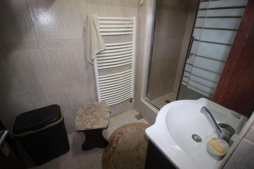 CASA-ZONA MEHALA CU DOUA FRONTURI