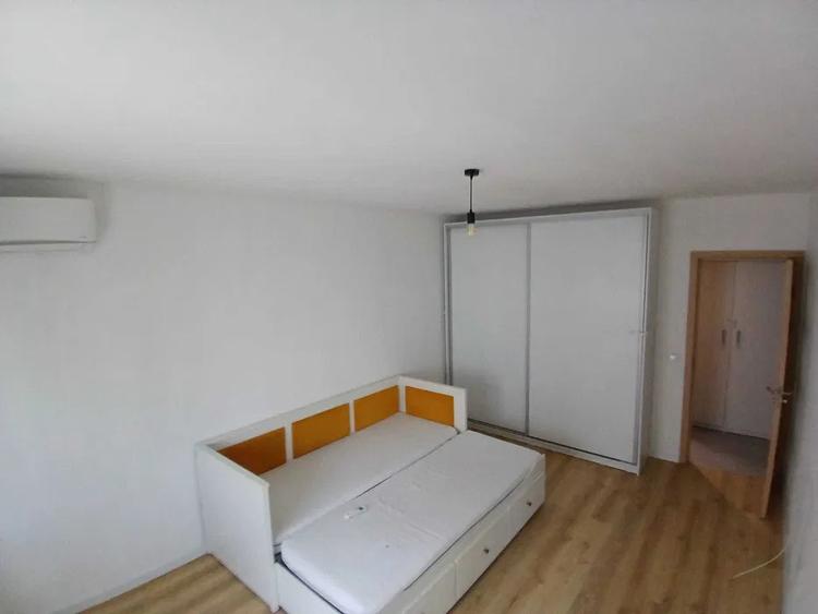 Garsoniera, decomandata, 33 mp, balcon, ac, Dristor