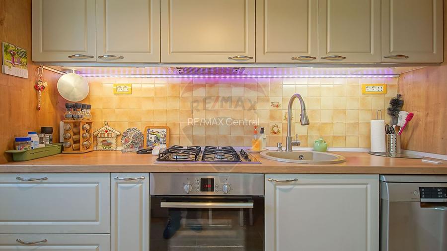 Apartament decomandat 3 camere, 2 băi și parcare – Pietonala Răcădău - 8