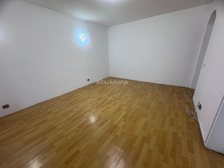 Particular inchiriez vila One Cotroceni/P+1+M/ 6 Camere /4 bai/ 3 intrari - 5