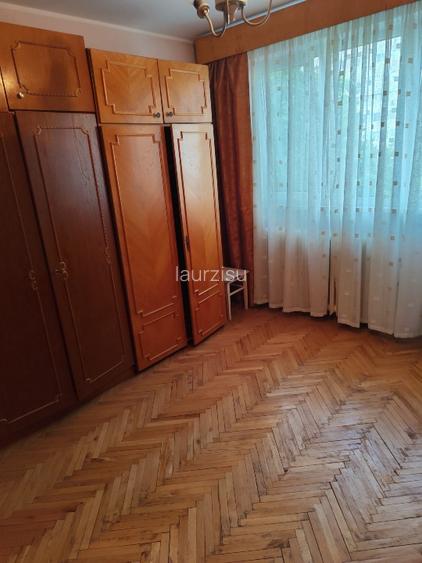 Propietar Vand apartament 3 Camere, Decomandate, Baie cu geam, 64m2 , Mazepa  - 11