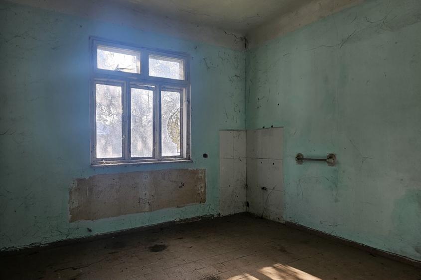 GRADIȘTEA | Teren si construcție pe malul lacului Cǎldǎrușani