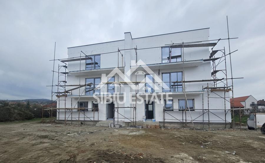 Casa moderna 4 camere, terasa, Sibiu