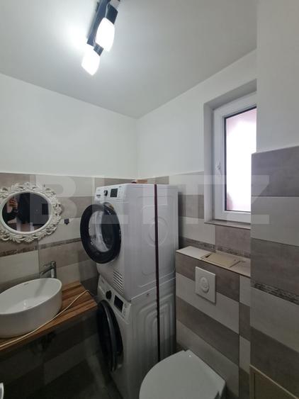 Casa tip duplex, 5 camere, 249 mp de teren, zona Terra