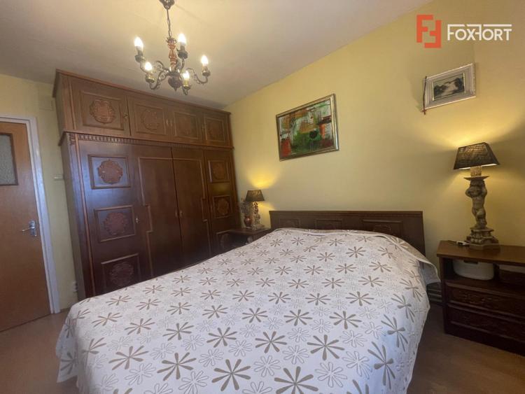 Apartament 5 camere, decomandat, Aurel Vlaicu