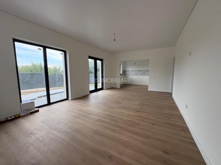 Locuinta premium! Casa single,4 camere,2 bai,teren 450mp,view superb! - 3