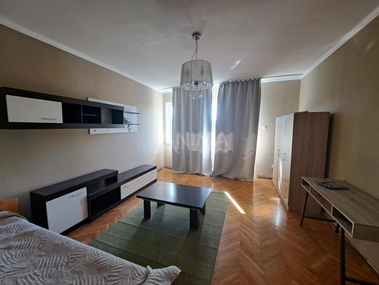Apartament cu 2 camere decomandate, finisat, mobilat si utilat modern