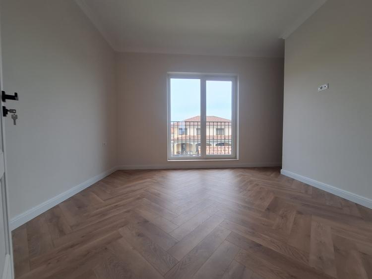 Duplex spatios cu 4 camere in Dumbravita -semineu- la 3 minute de Primarie