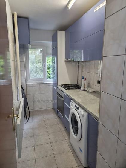 Apartament 3 camere | Etaj 2/4 | 47 mp | Bloc reabilitat termic | Parc
