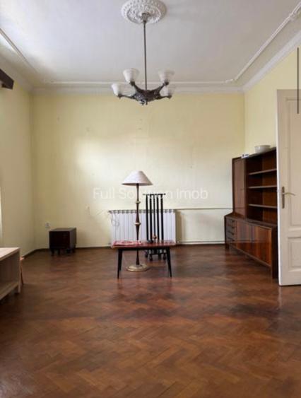Unirii - Principatele Unite, Apartament în vila interbelică
