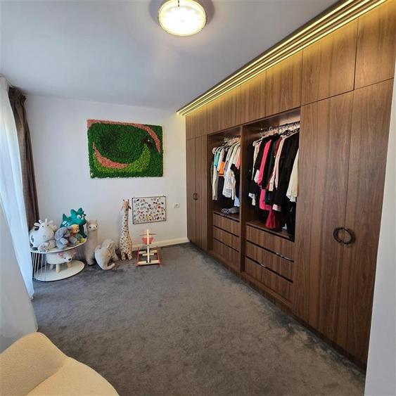 Casa V. Adanca/Miroslava moderna, intabulata