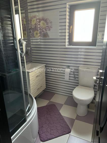Vila modernă de vânzare -teren generos.