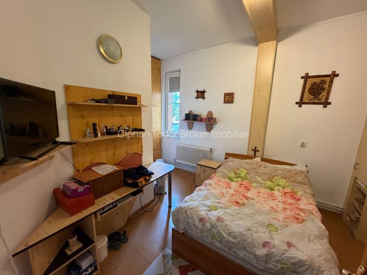 Apartament 4 camere cu scara interioara,  zona Cetate - 4