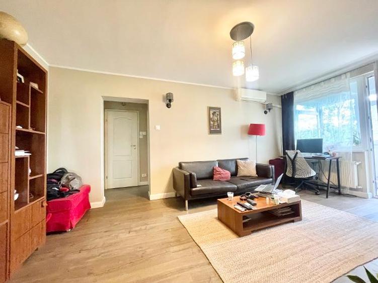 Apartament 2 camere Basarabia-Piata Muncii, 50mp, et 4, vedere spate catre parc