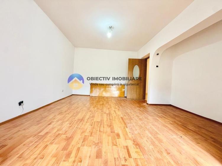 Apartament 3 camere / 2 băi –cartier PRECISTA