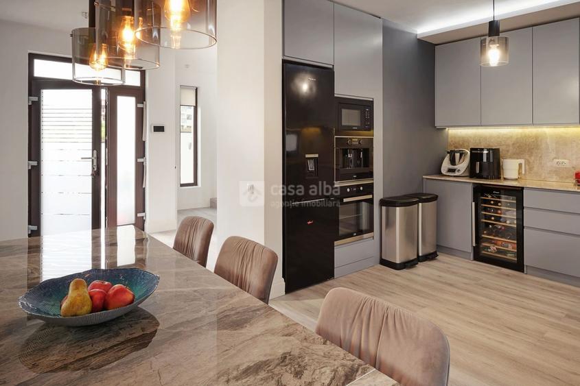 Intre casa si gradina | 3 dormitoare, intimitate si vedere panoramica
