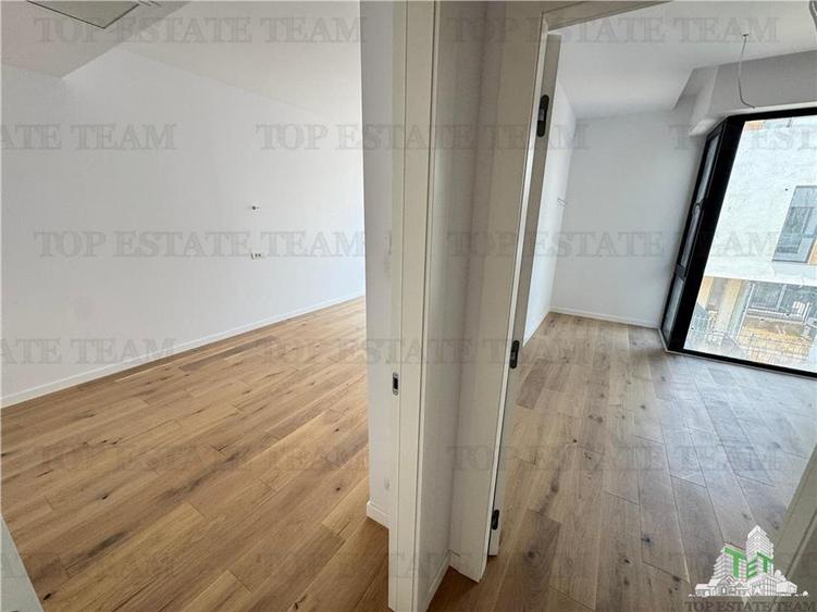 Vila de vanzare in Pipera, Nordul Bucurestiului | Curte privata, terasa panorami