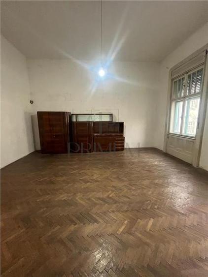 ULTRACENTRAL - UNIRII - ETJ.1 - APARTAMENT SPATIOS - 2 CAM - BOXA - cladire patr