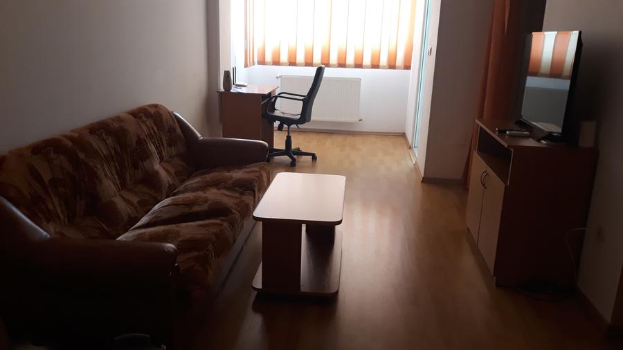 Inchiriez apartament UTA Ared
