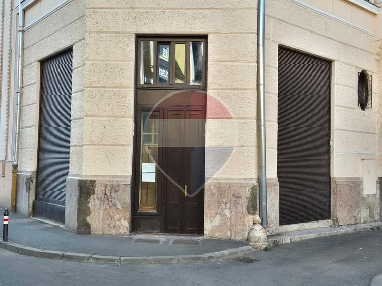 Spațiu comercial cu mezanin în Palatul Bohuș – ultracentral Arad