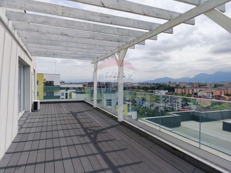 0 Comision | Penthouse Tractorul | Coresi | Top City