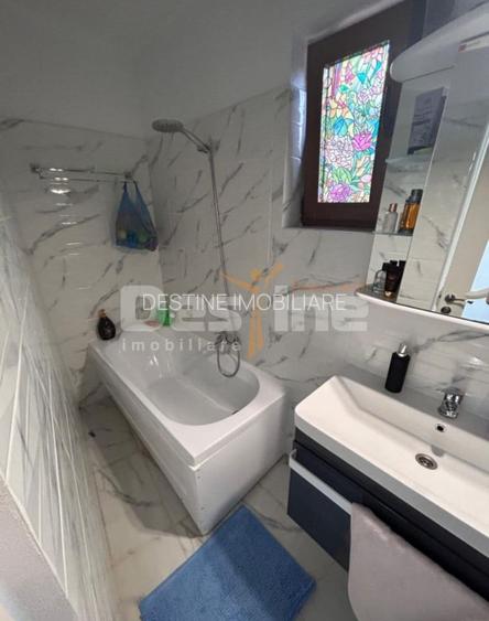 Casa + 2500 mp teren de inchiriat in zona Rond Pacurari - 2