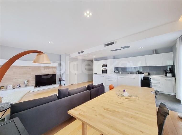 Apartament modern cu 4 camere | vedere libera | 207mpc
