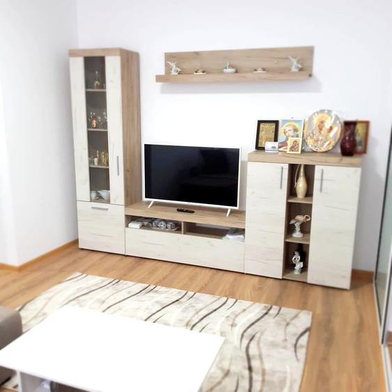 De inchiriat apartament cu 2 camere Micro 19, etaj 1, 350 euro