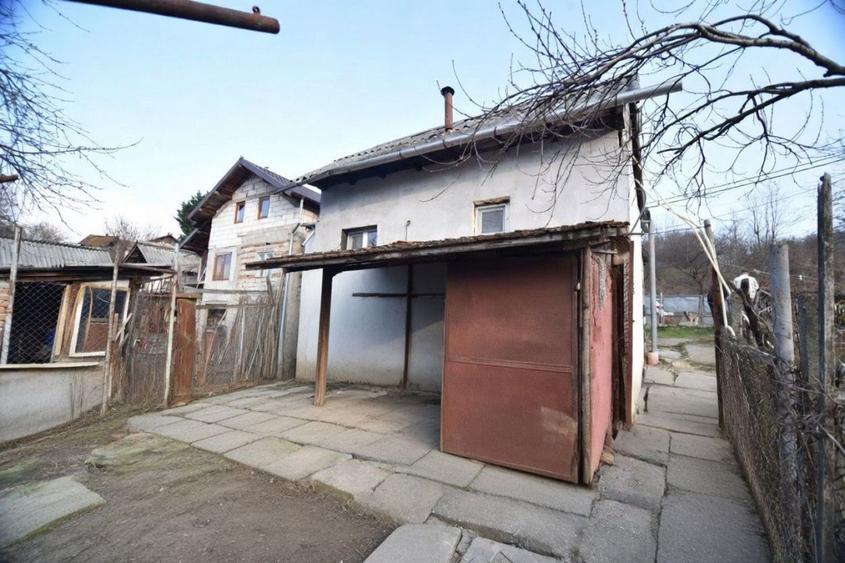 Casa+teren 742mp in Stefanesti, Arges.