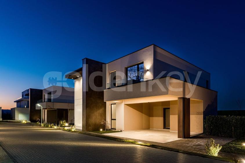 Vila noua ultra-finisata cu 6 camere | complex langa padure | Jacuzzi