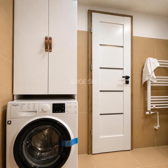 Apartament pe două niveluri cu supantă, mobilier la comandă și loc de parcare